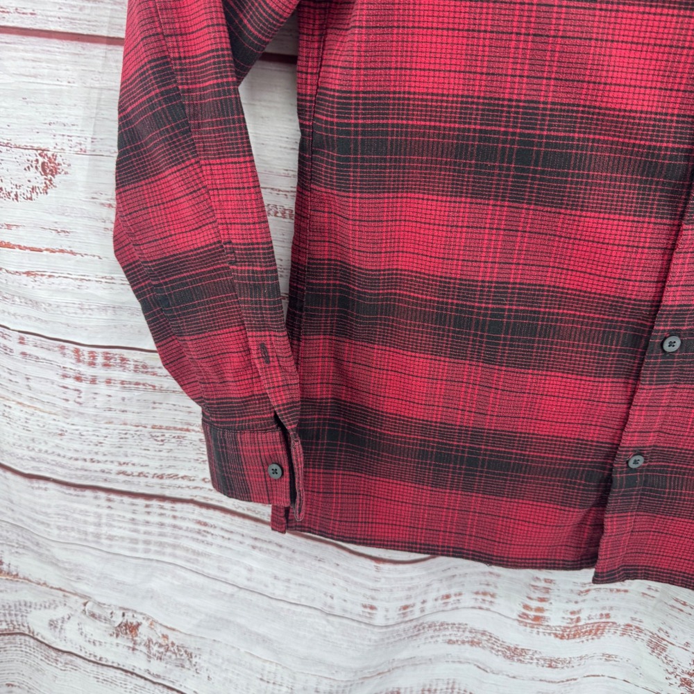 Lululemon Flannel Shirt Mens Size Small Red Black Plaid Long Sleeve Button Down - Picture 5 of 9